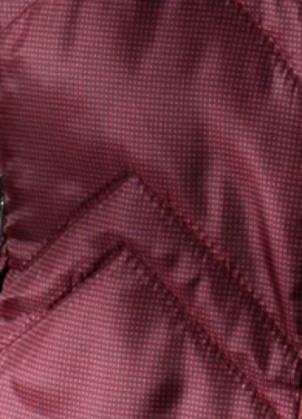Jacke mit seitlicher Längssteppung