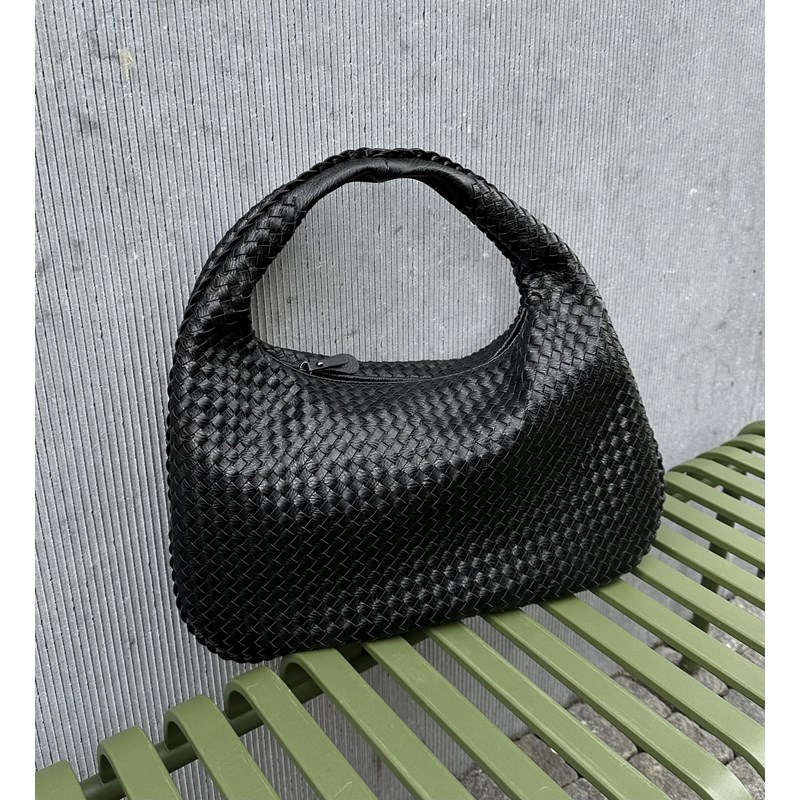 PITAYA<br>Skuldertaske Charlotte 13