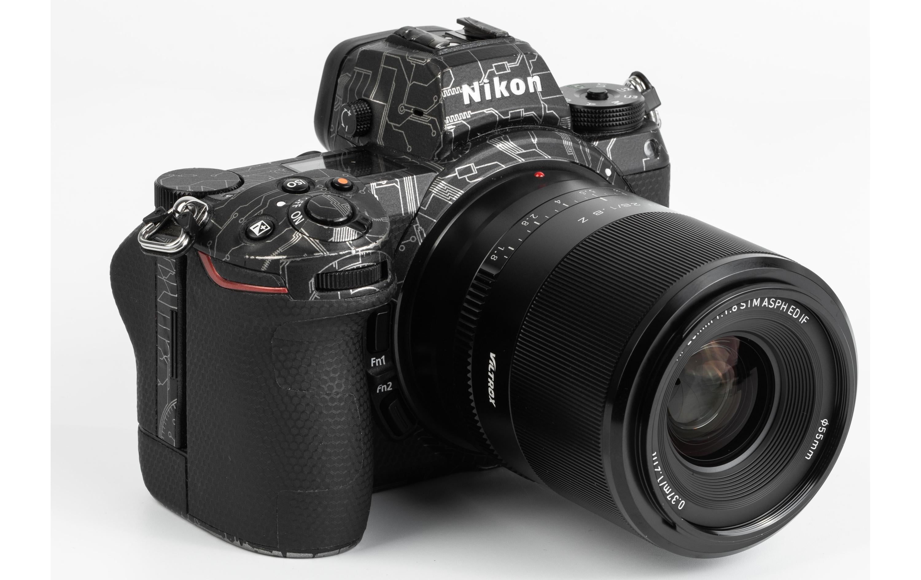 Festbrennweite AF 28mm F1.8 – Nikon Z<br>Autofokus-Objektiv mit grosser Blendenöffnung für Nikon Z-Mount