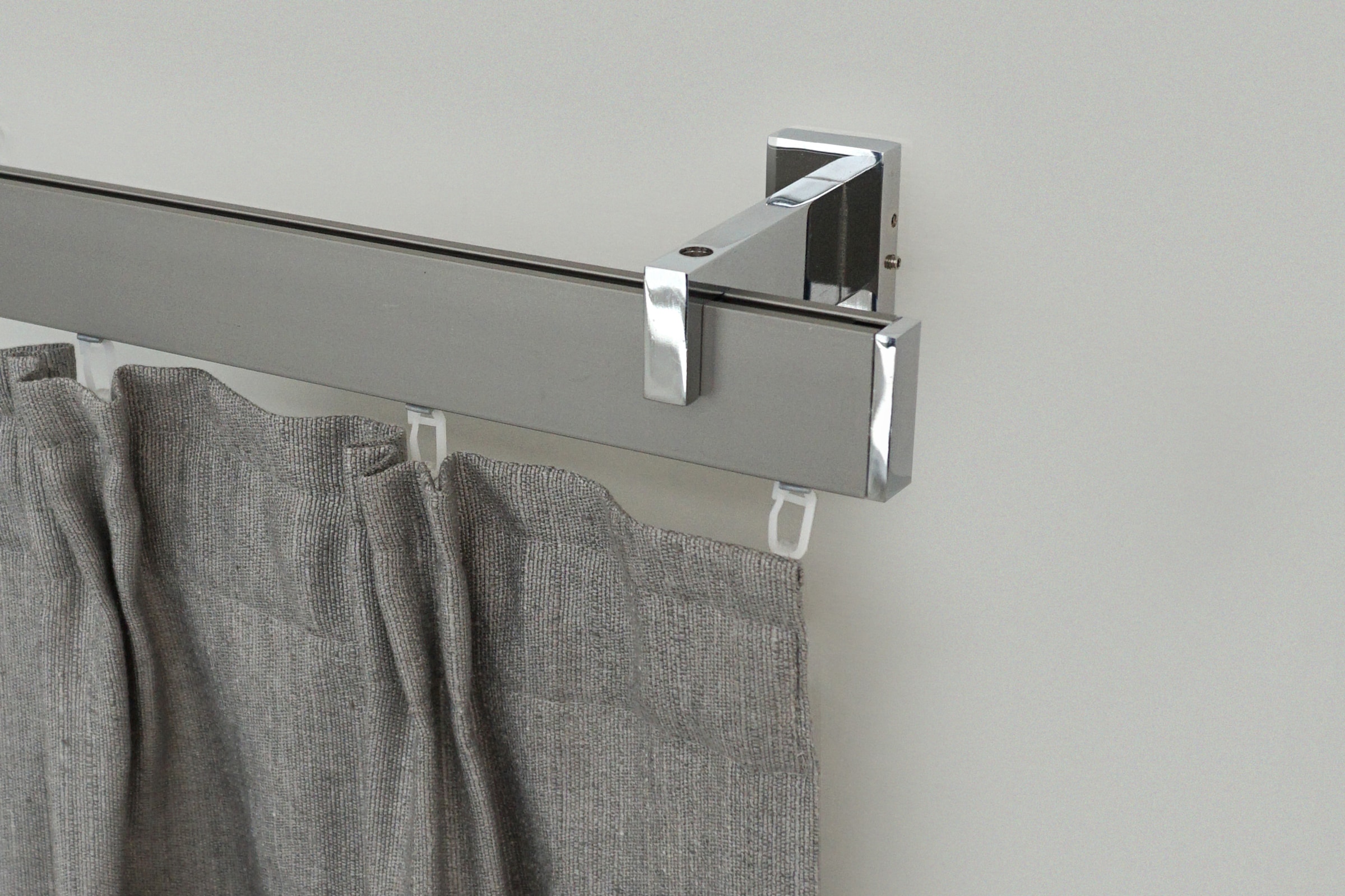 GARESA Innenlaufschiene »FLAT« 1 läufig-läufig Wunschmasslänge Rechteckprofil, Wandmontage, perfekter Lauf, modern, verlängerbar