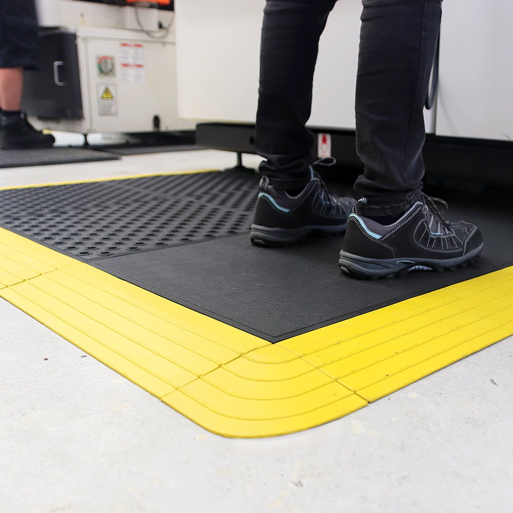 Tapis anti-fatigue - pièce latérale jaune mâle