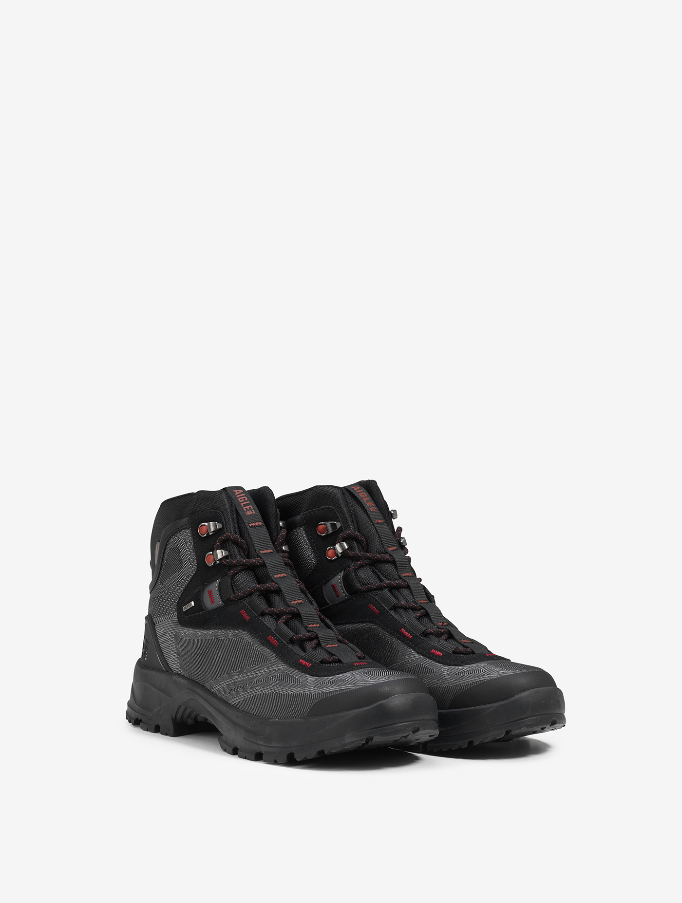 La chaussure montante innovante grâce au nouveau matériel : matryx NOIR