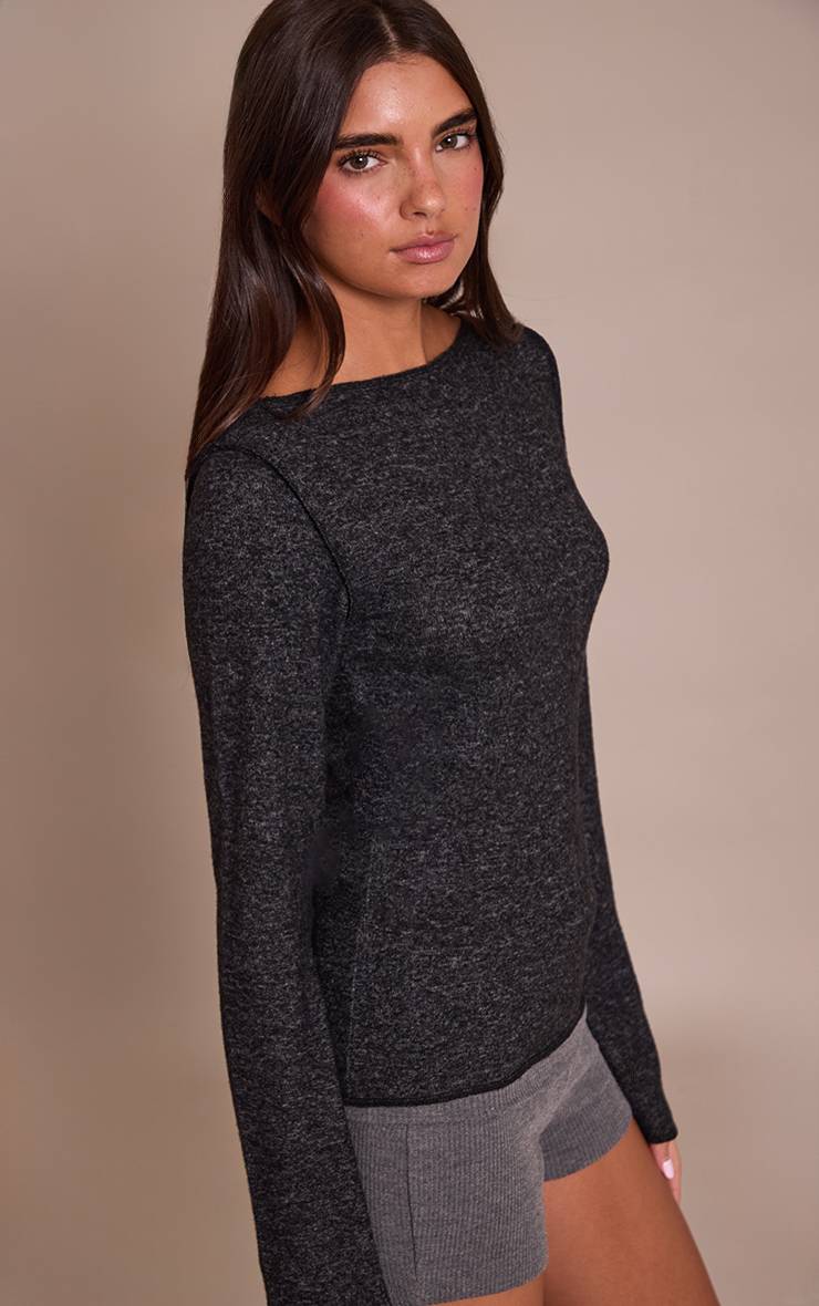 Charcoal Grey Haut En Maille Douce Sable À Encolure Droite Et Manches Longues