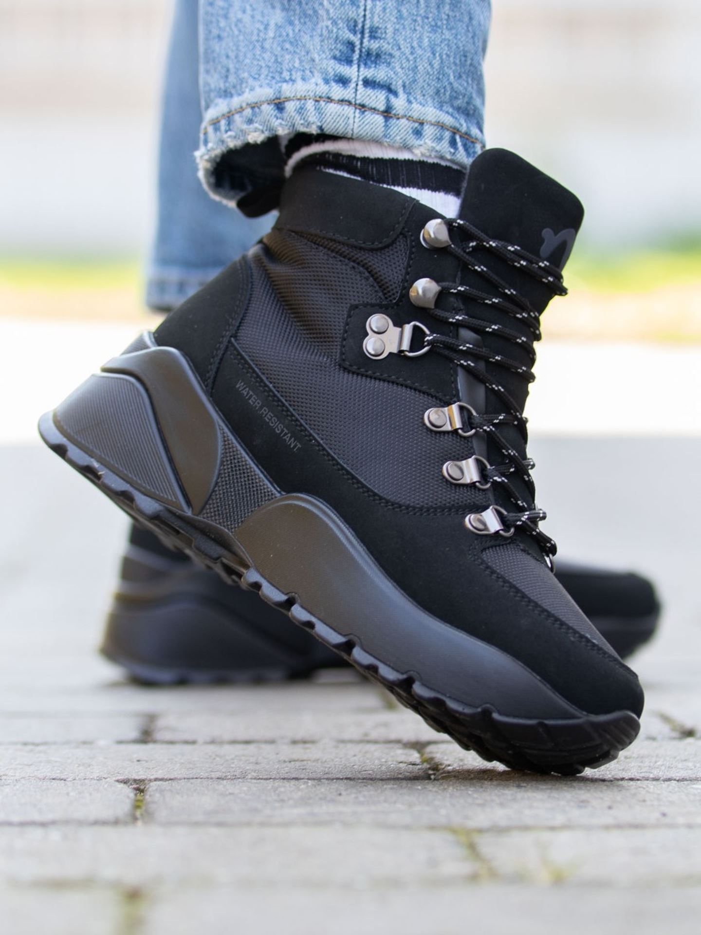 Chunky Hiker