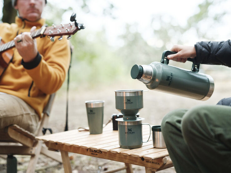 Stanley Legendary Camp Mug. 35L