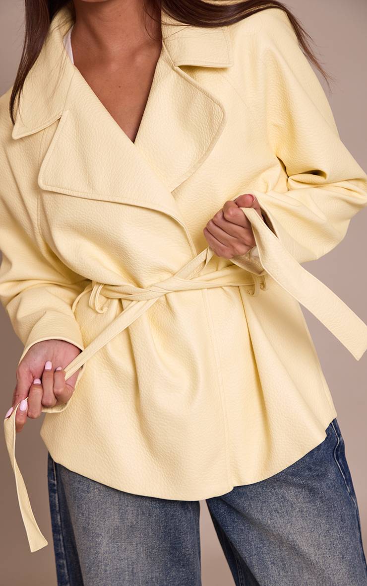 Pale Yellow Veste Ceinturée En Synthétiquecuir Crème Pâtissière