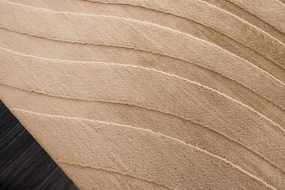 Moderner XXL Teppich WAVE 350x235cm beige Kurzflor Indoor Hoch-Tief-Effekt