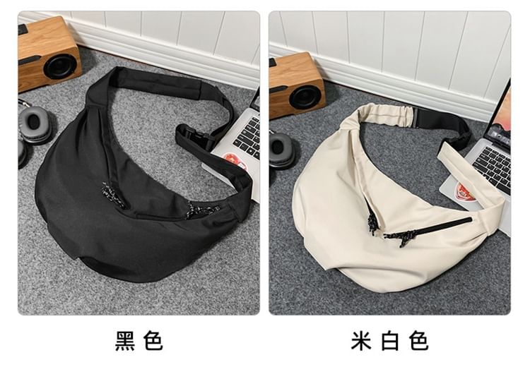 HOVERUP - Effen nylon crossbodytas