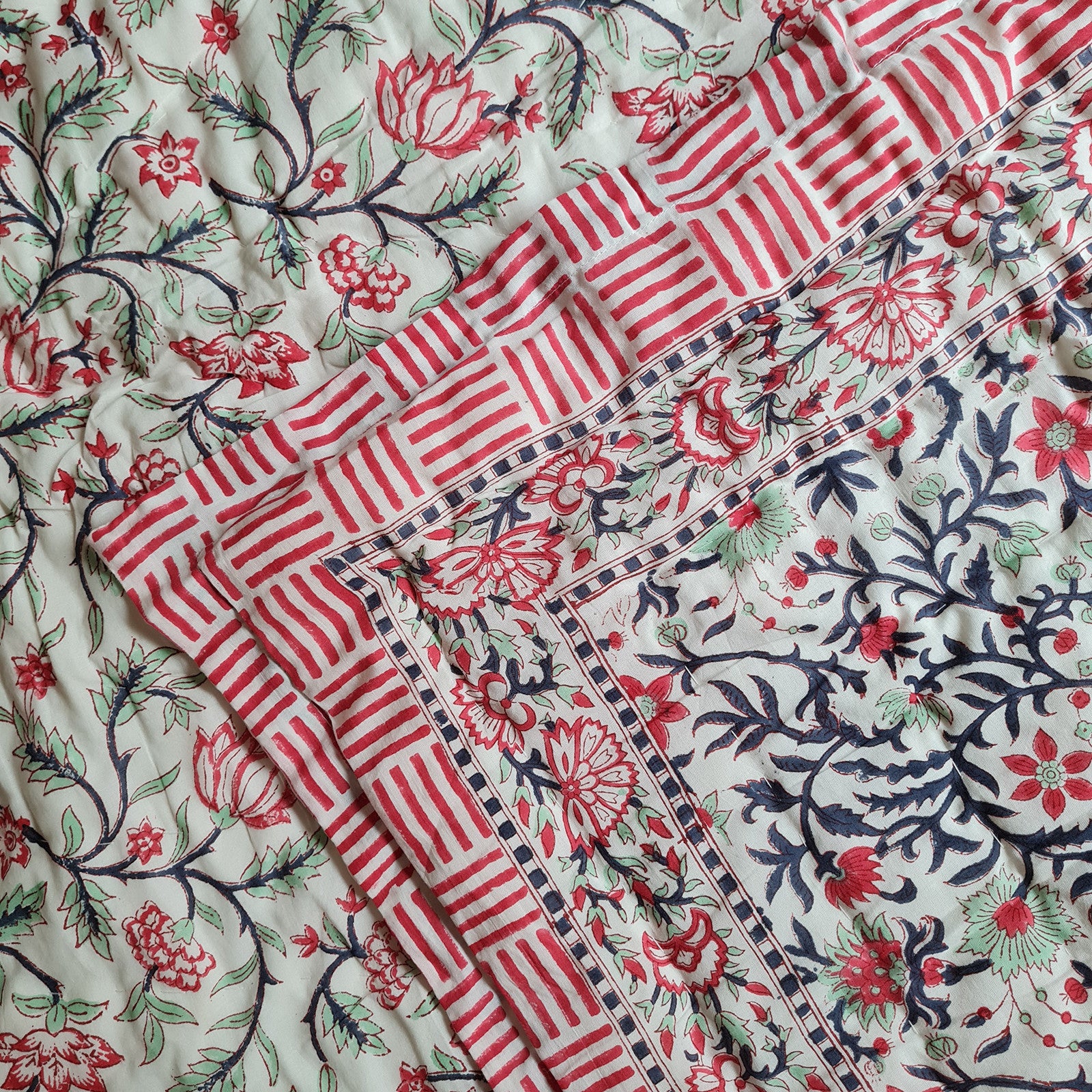 Quilt Single Block Print Red and  Blue