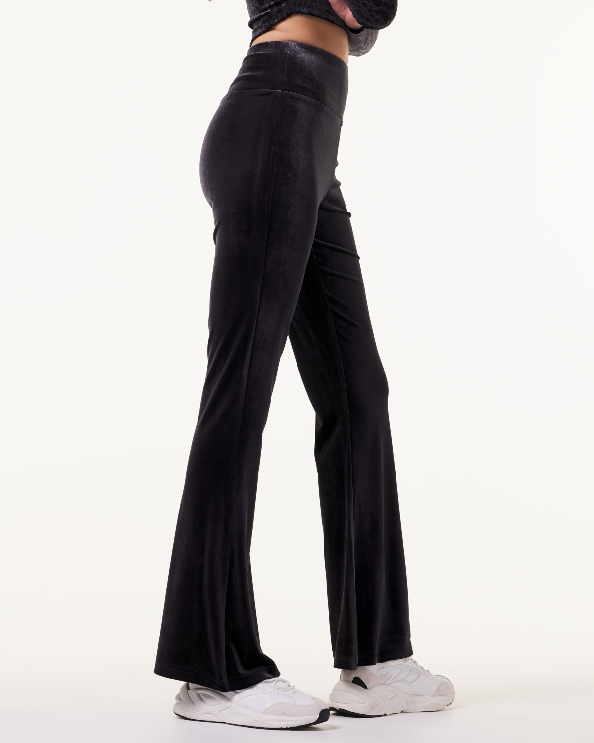 Bumpro Monogram Velour Flare Pants Black