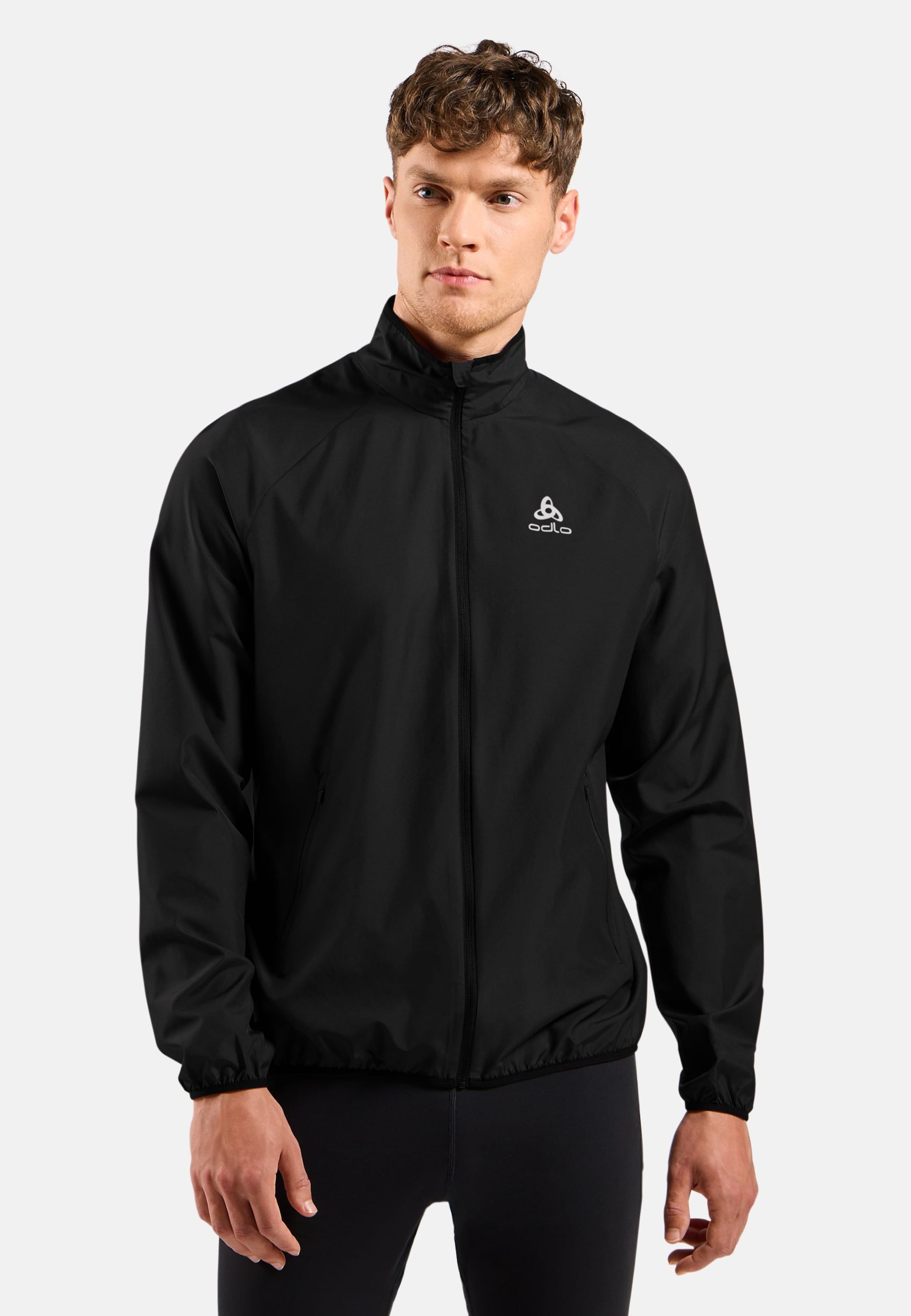 Essentials Light Laufjacke in black