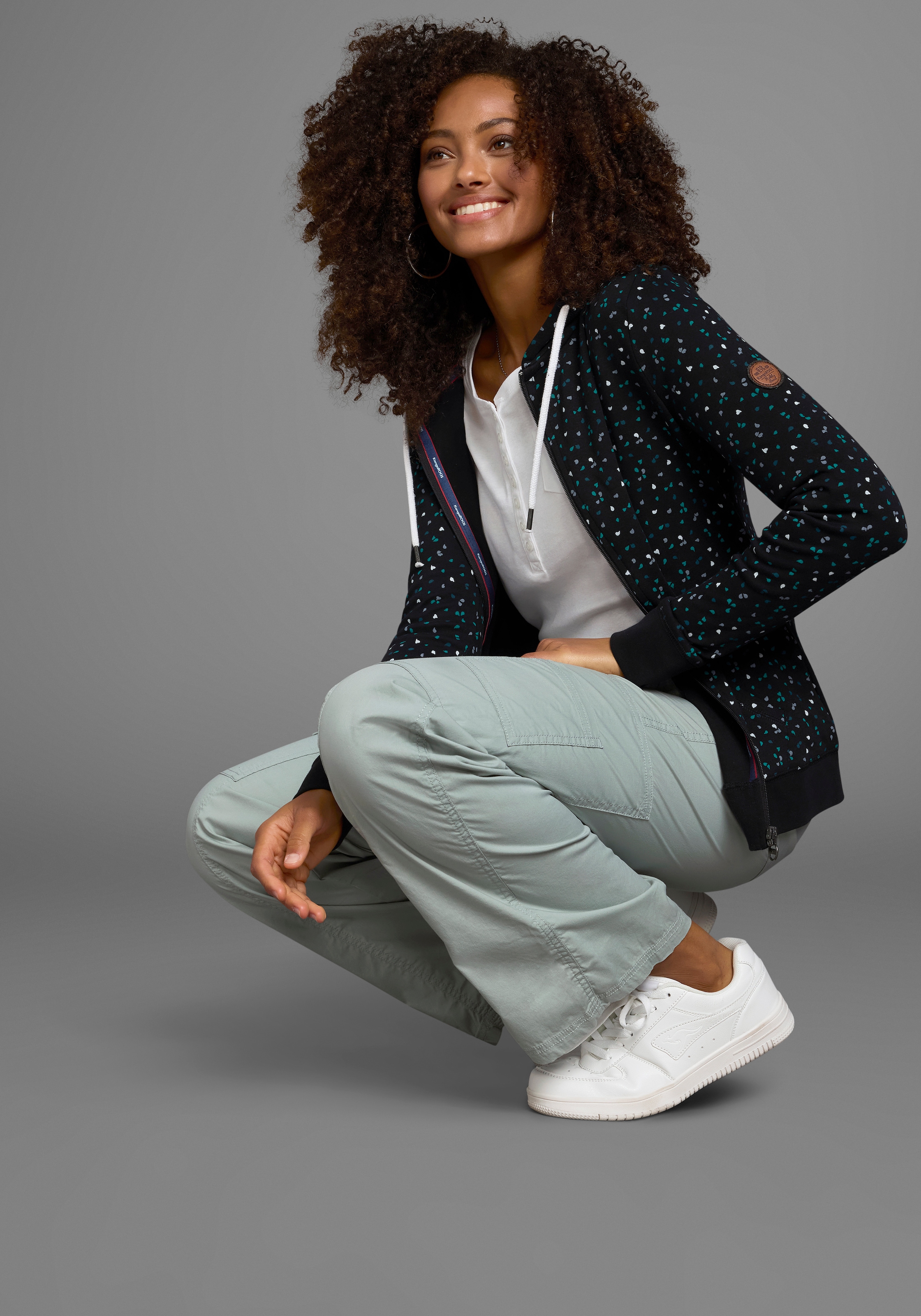 KangaROOS Kapuzensweatjacke , mit  sportlichem Minimal-Print