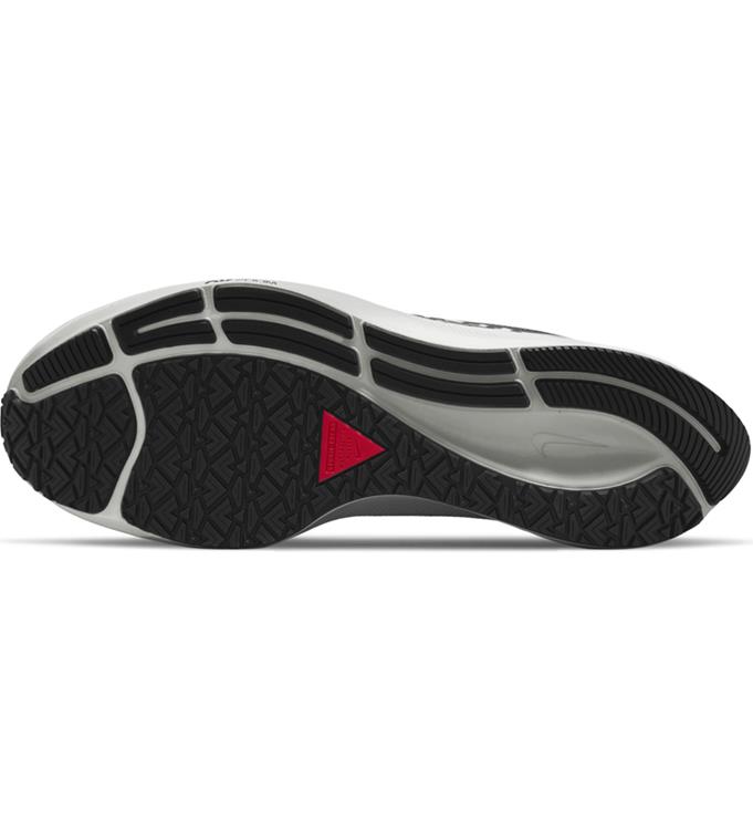 Nike Men Air Zoom Pegasus 38 Shield Hardloopschoenen