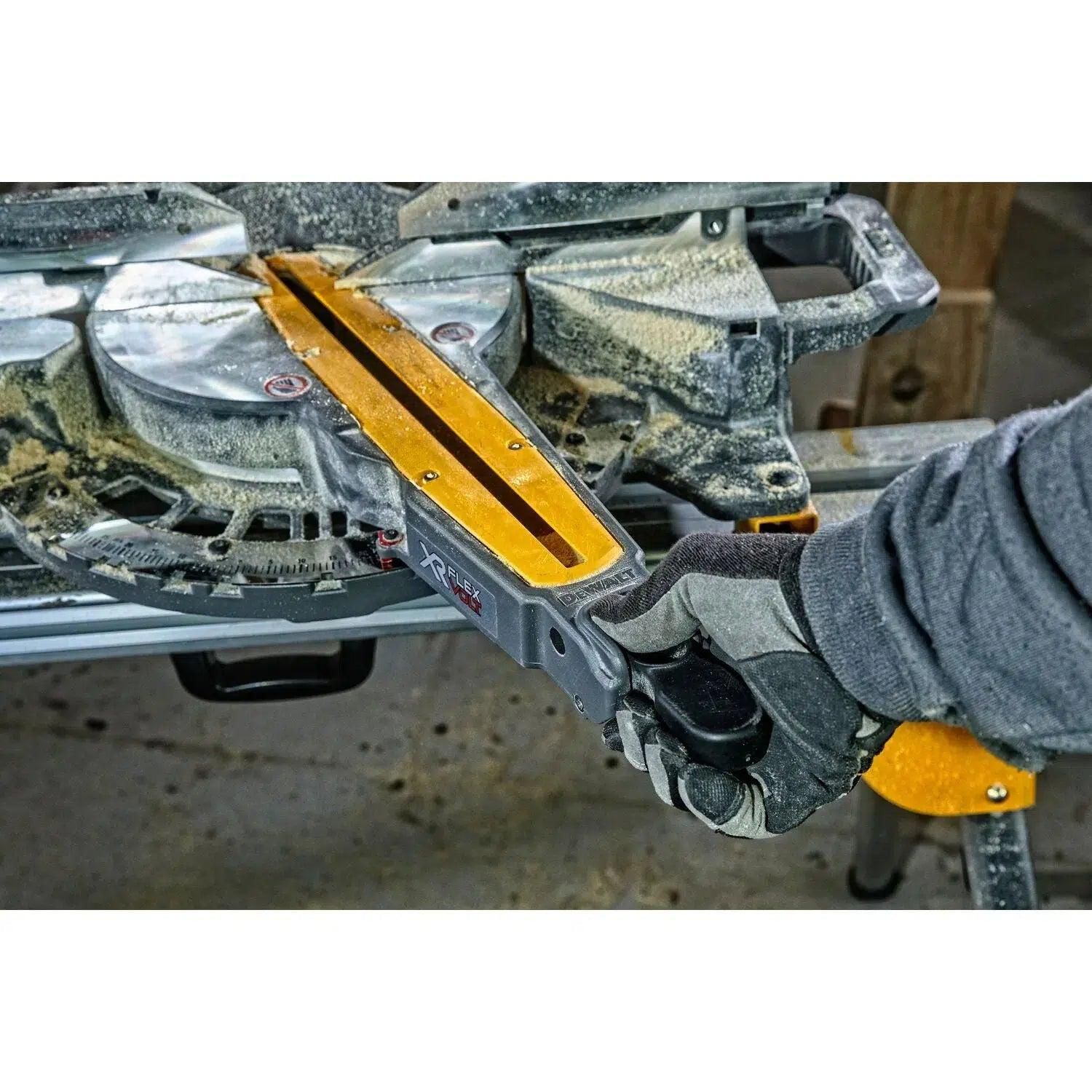 DeWALT DCS727N Accu Afkort-/Verstekzaag 250mm 54V XR FlexVolt Basic Body