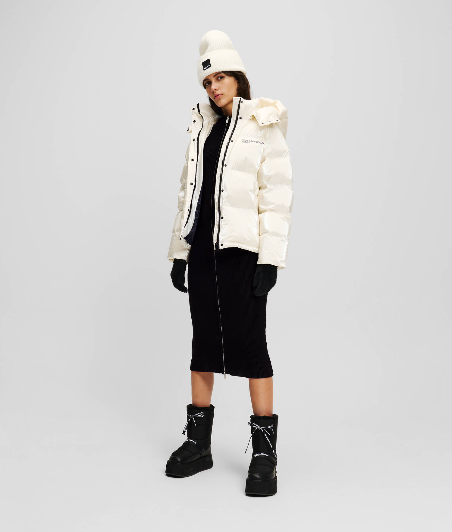 ROBE EN TRICOT ZIPPÉE SUR LE DEVANT KLJ