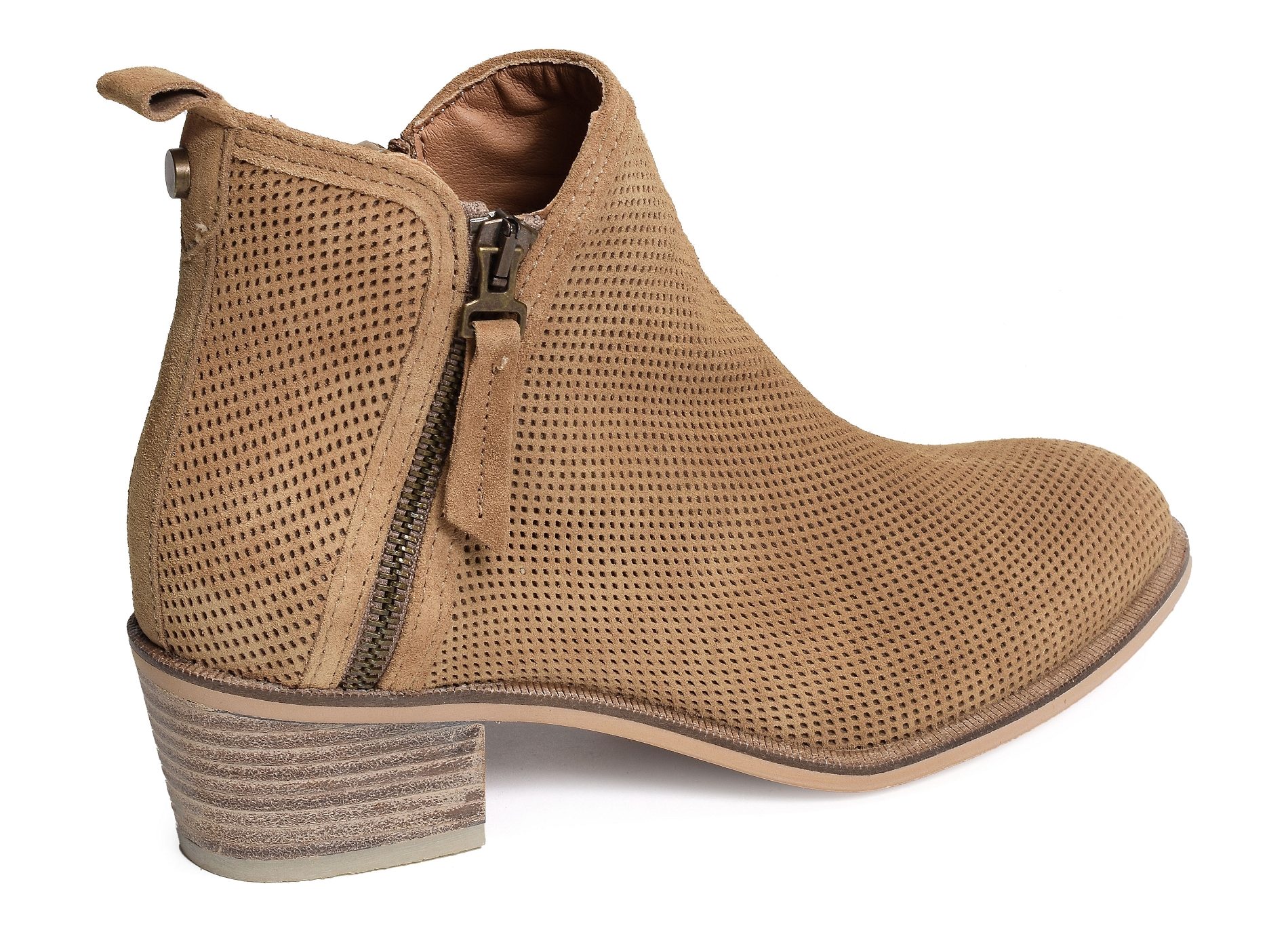 Nelly 5050 camel