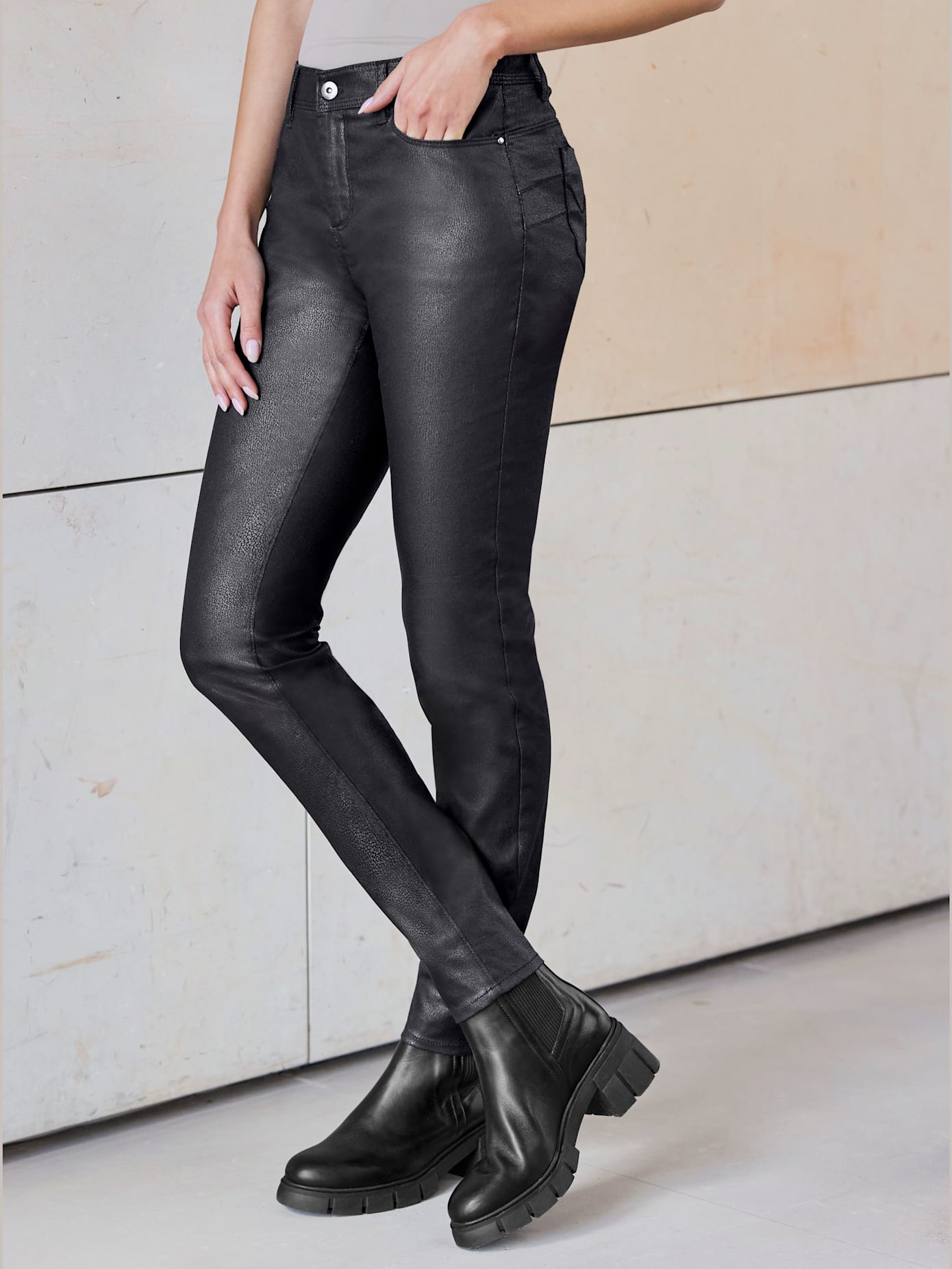 Pantalon push-up joli imprimé feuilles