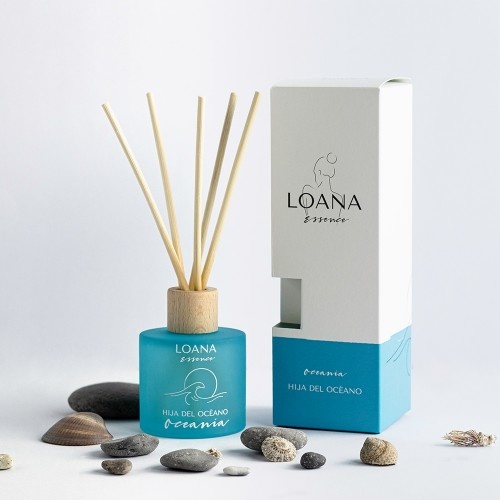 O difusor de varetas Loana Essence absorve odores de animais de estimação e possui aroma de lavanda.