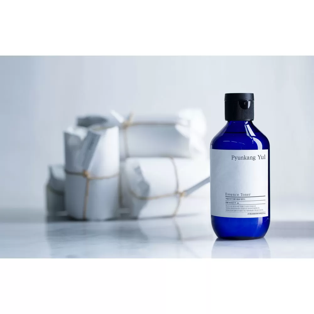 Pyunkang Yul Essence Toner - 200 ml.