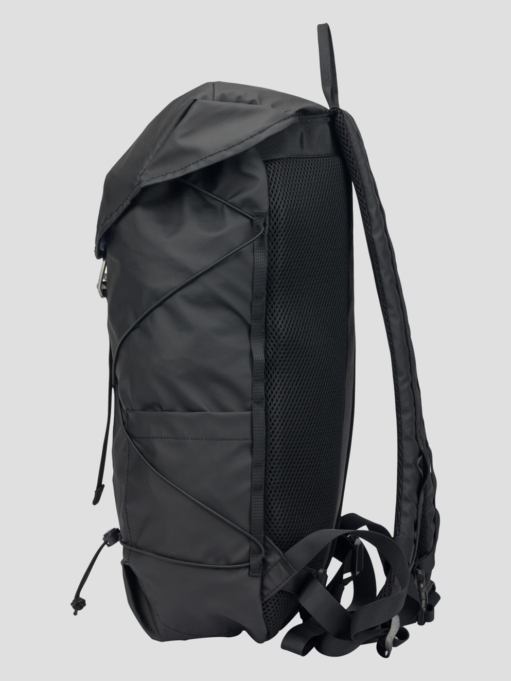 Elliker Wharfe Flap Over 22L Backpack black