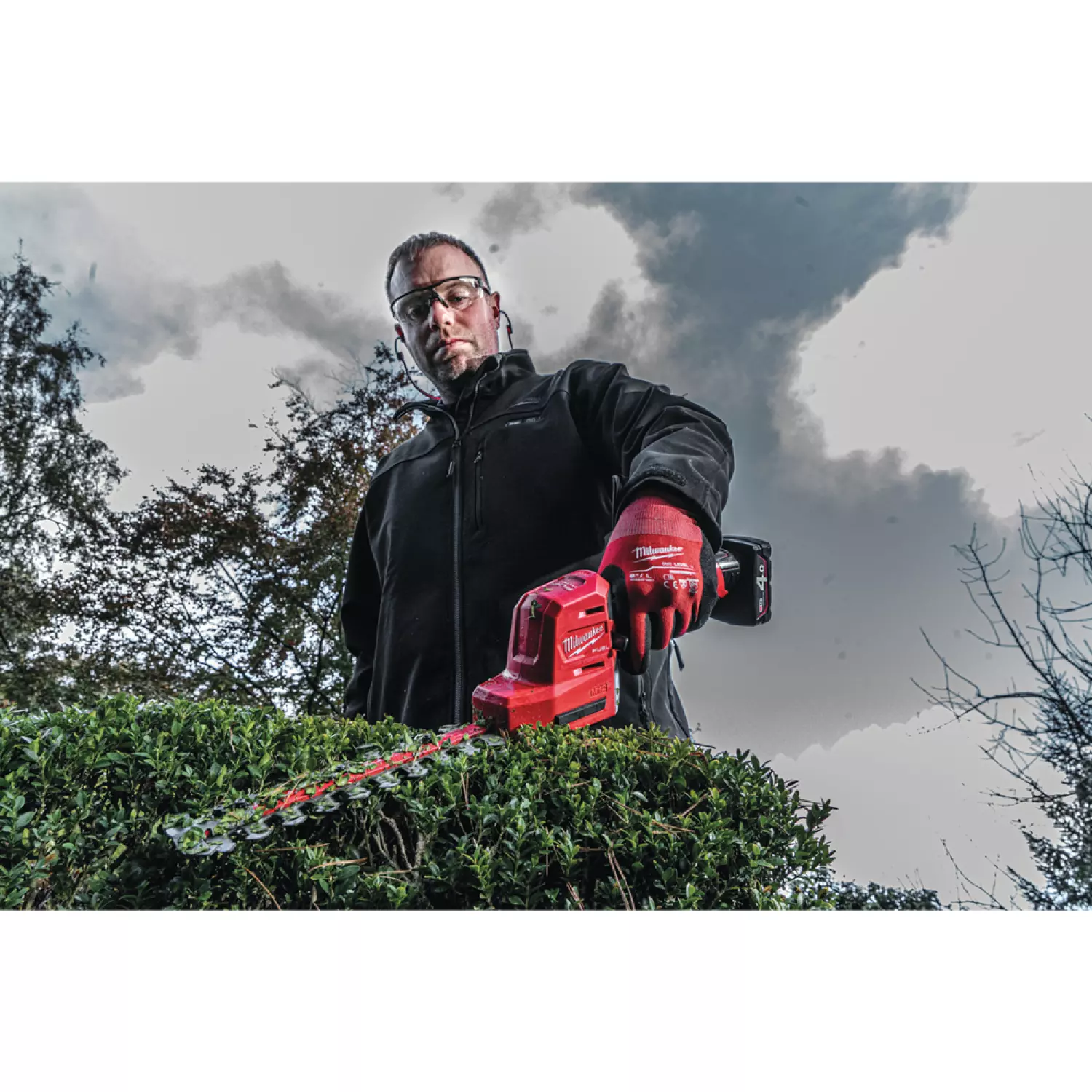 Milwaukee M12 FHT20-0 M12 FUEL™ 12V Li-Ion accu heggenschaar body - 200 mm - koolborstelloos