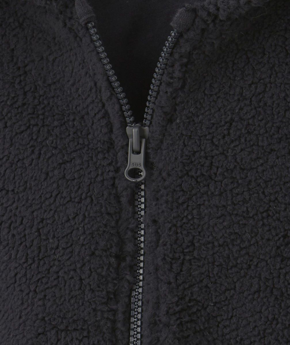 GILET ZIPPÉ À CAPUCHE BÉBÉ GARÇON EN FIBRES RECYCLÉES ET SHERPA NOIR