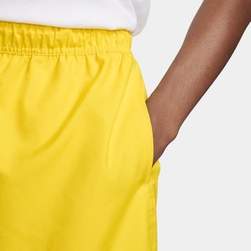 Nike Short Club Woven Flow - Jaune/Blanc