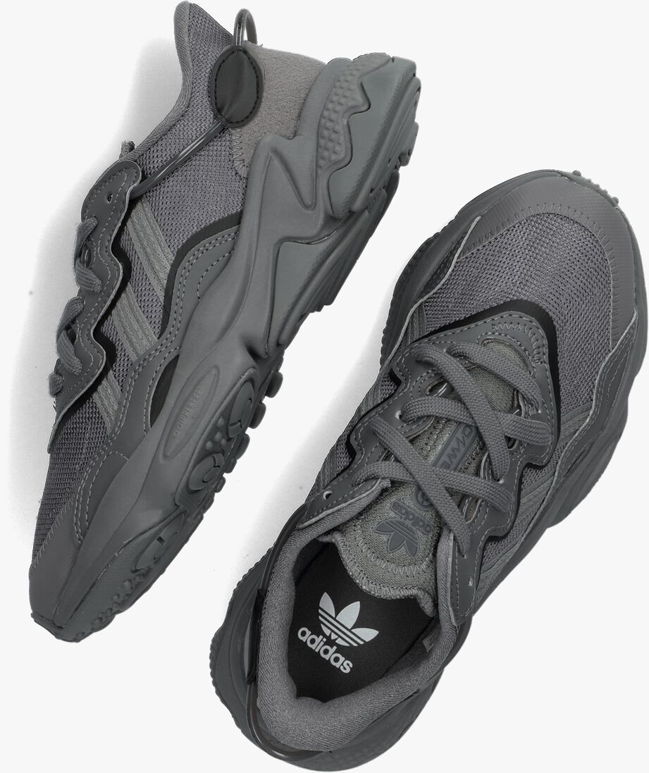 ADIDAS grijze adidas lage sneakers ozweego j