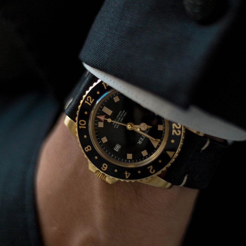 Montre Homme Foxter Sixties bracelet cuir noir, boitier PVD doré et fond noir - SIXTIES1