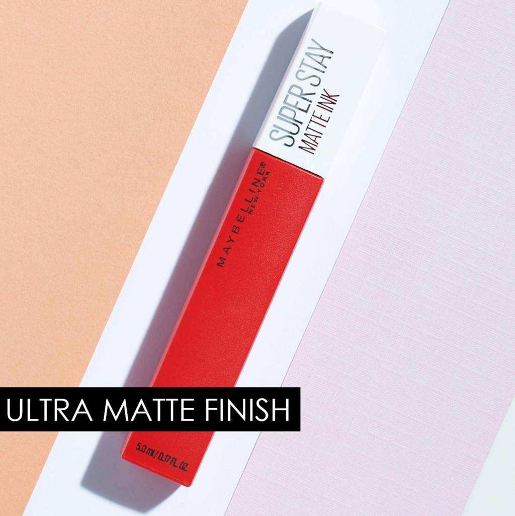 Een lippenstift die goed vasthoudt en niet droogtSuperStay Matte Ink lippenstift – 5 Loyalist
