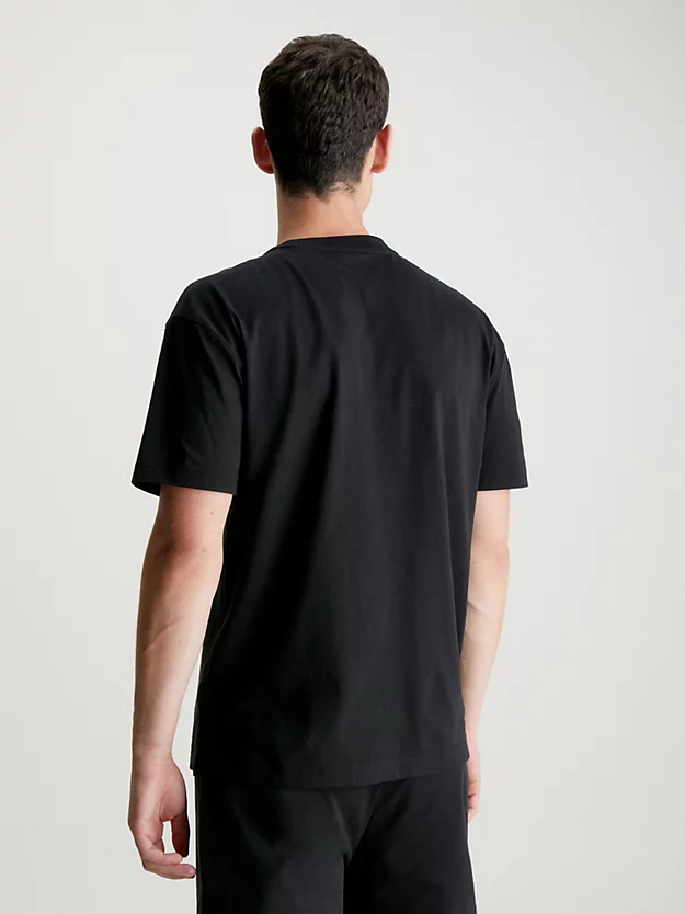 Camiseta com estampa gráfica