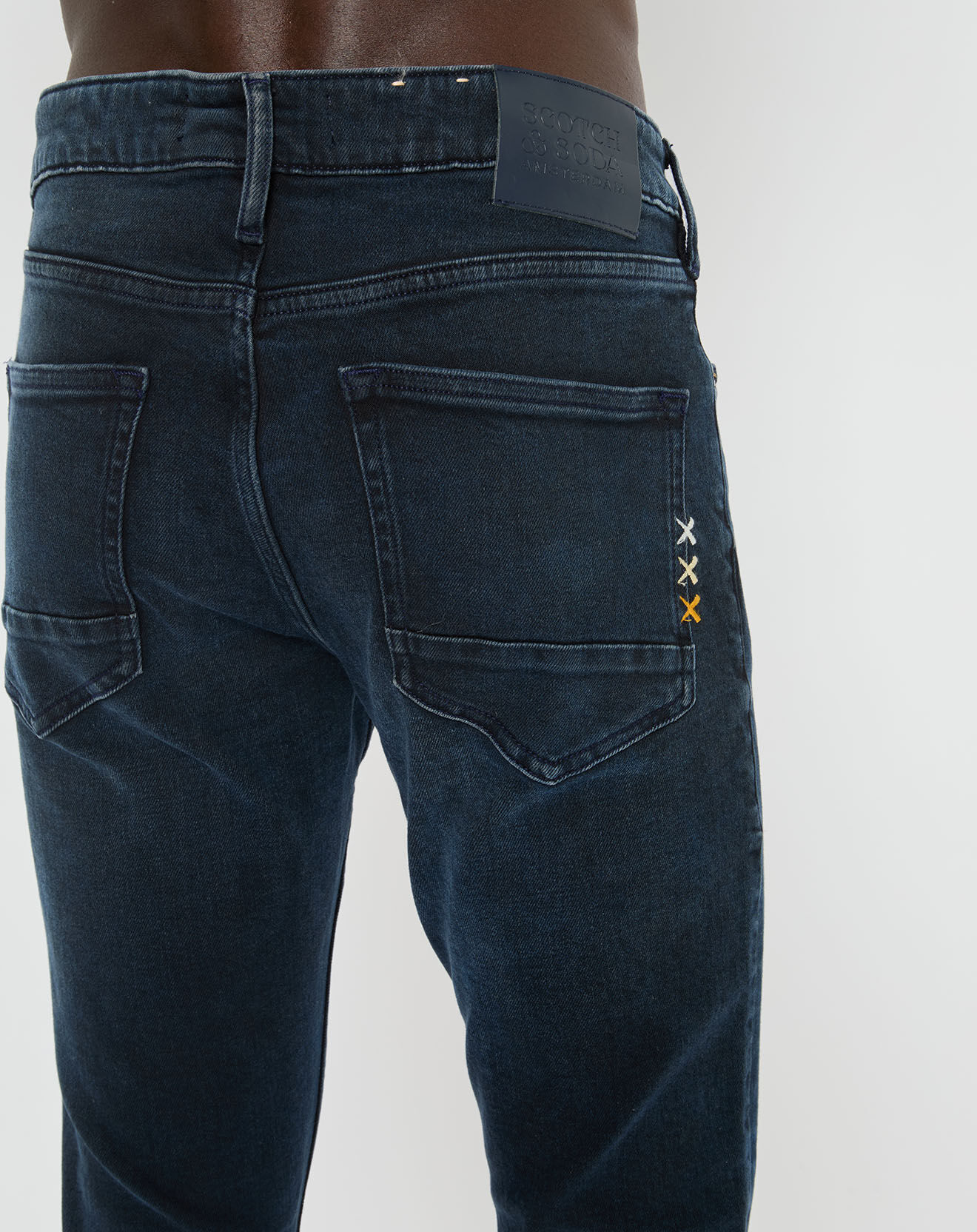 Scotch & Soda Jean en Coton Bio mélangé Skinny Fit Skim bleu foncé
