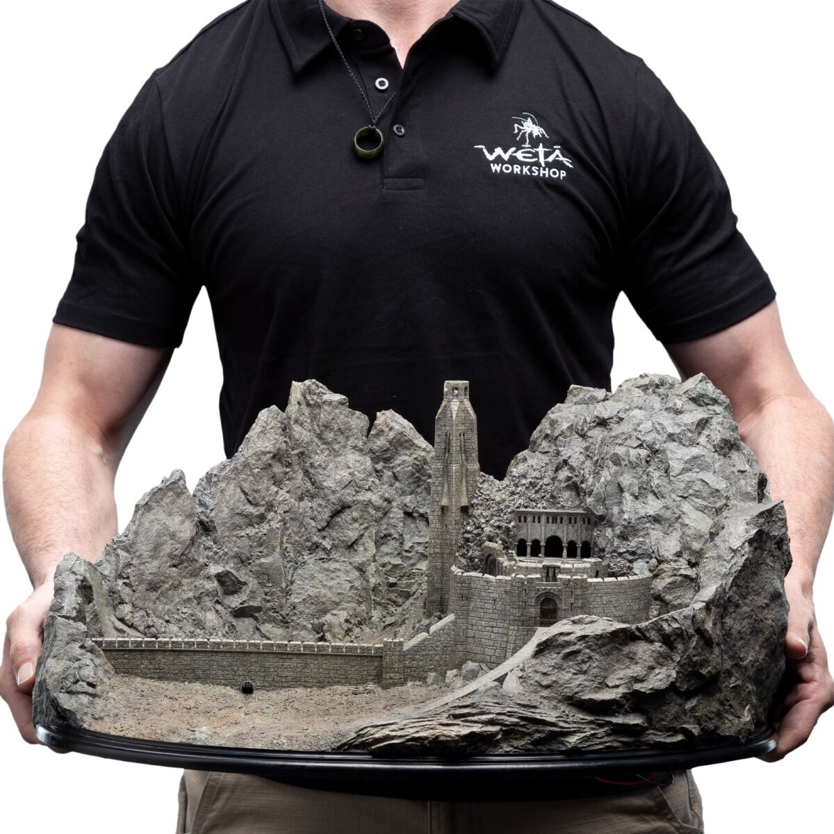 Helm's Deep Statue - The Lord Of The Rings Trilogy - 27 CM
