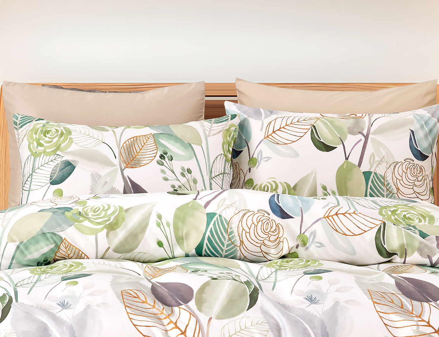 Bettwäsche mit kunstvollem Blumen- Blätterprint