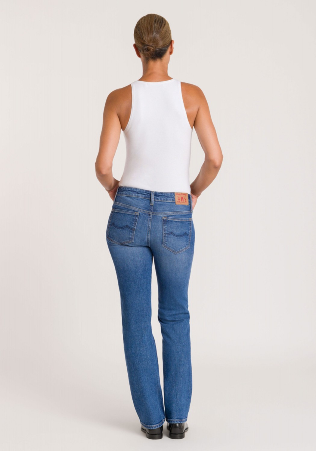 Kings Of Indigo Jeans Emiko Sander Mid Used
