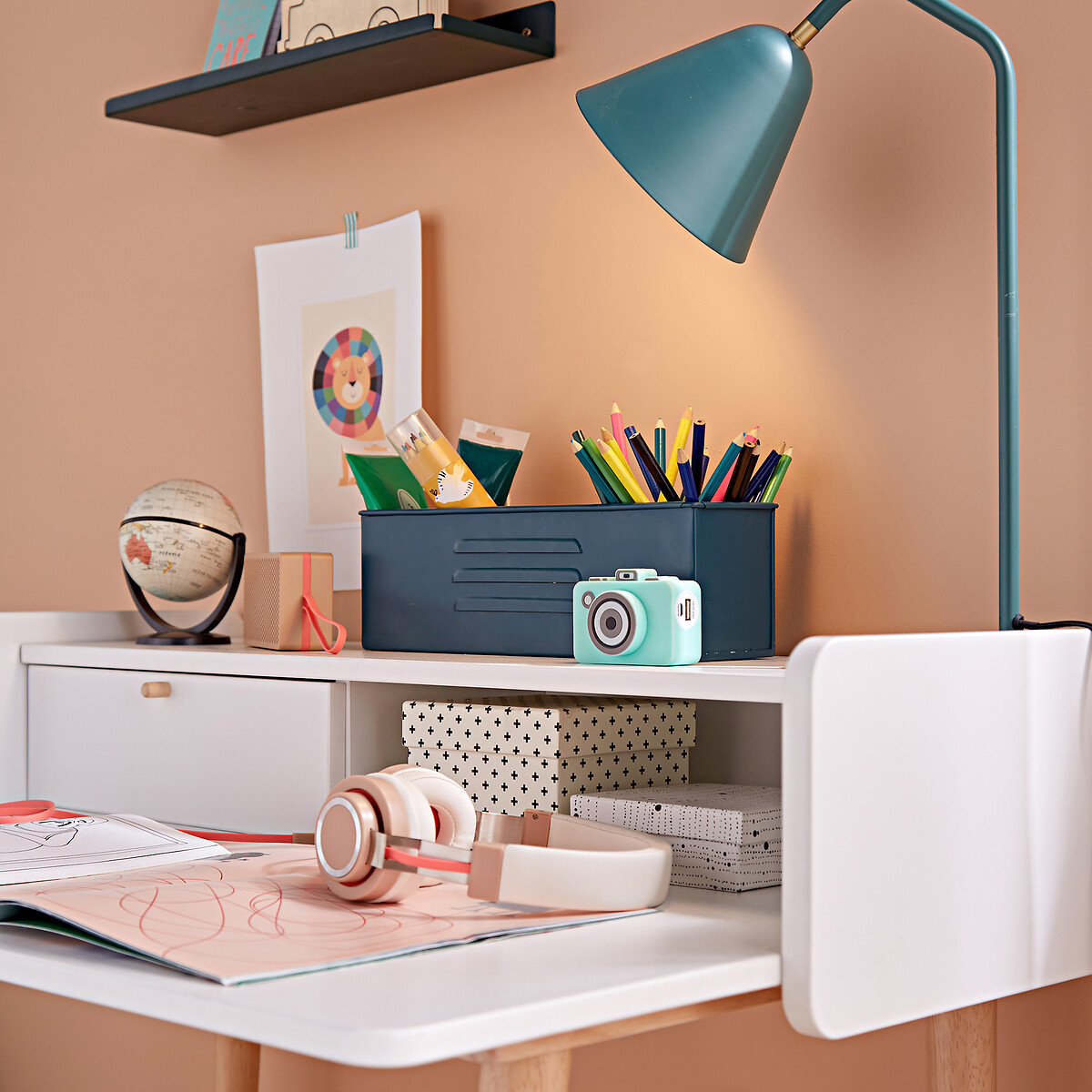 LA REDOUTE INTERIEURS<br>Escrivaninha infantil com plataforma elevada