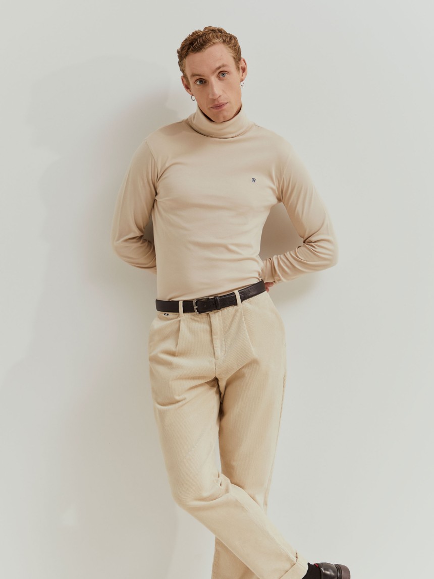 Camisola básica de gola alta em algodão