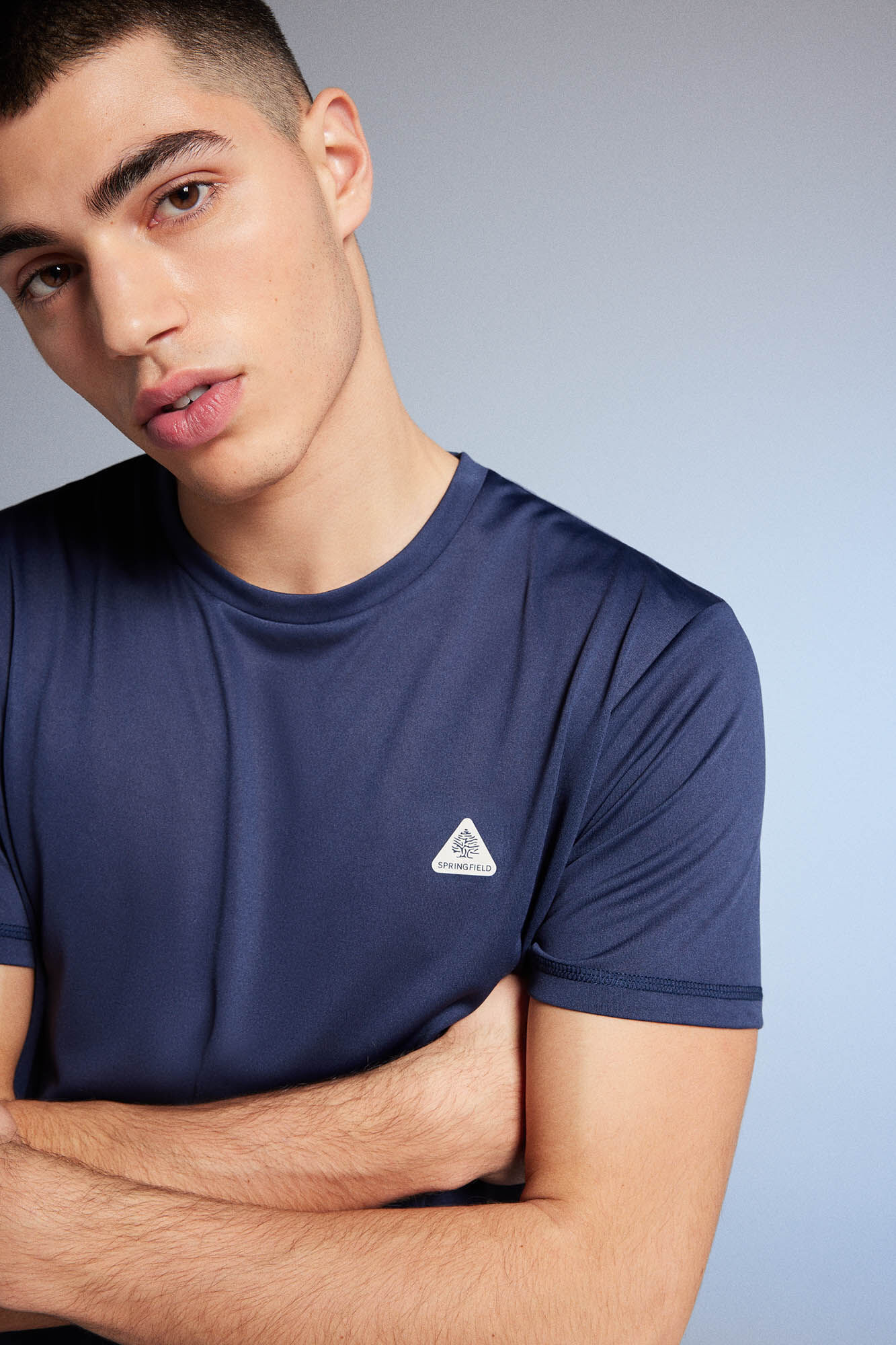 Camiseta Outdoor com recortes - azul escuro