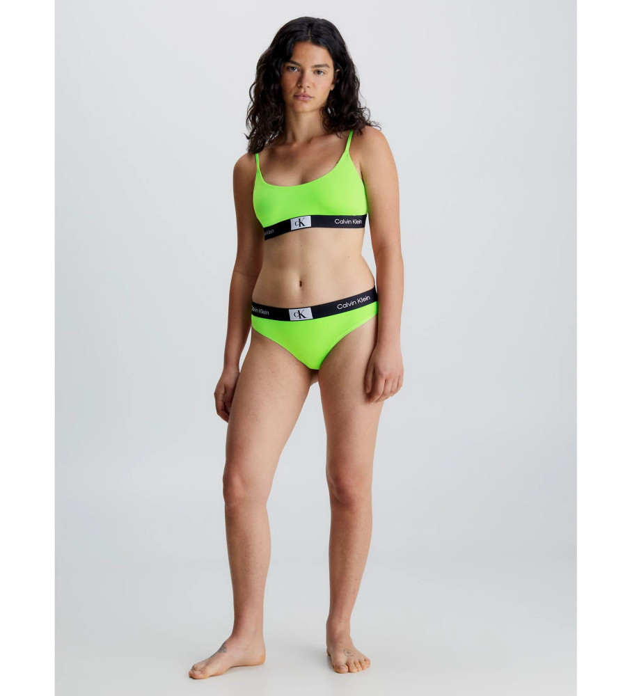 Conjunto de sutiã e calcinha fio dental verde da Calvin Klein