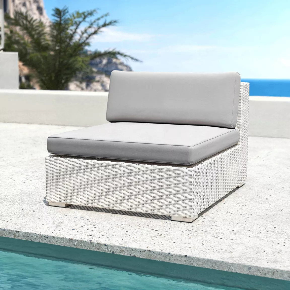Chauffeuse de jardin en résine tressée Palma Blanc et gris
