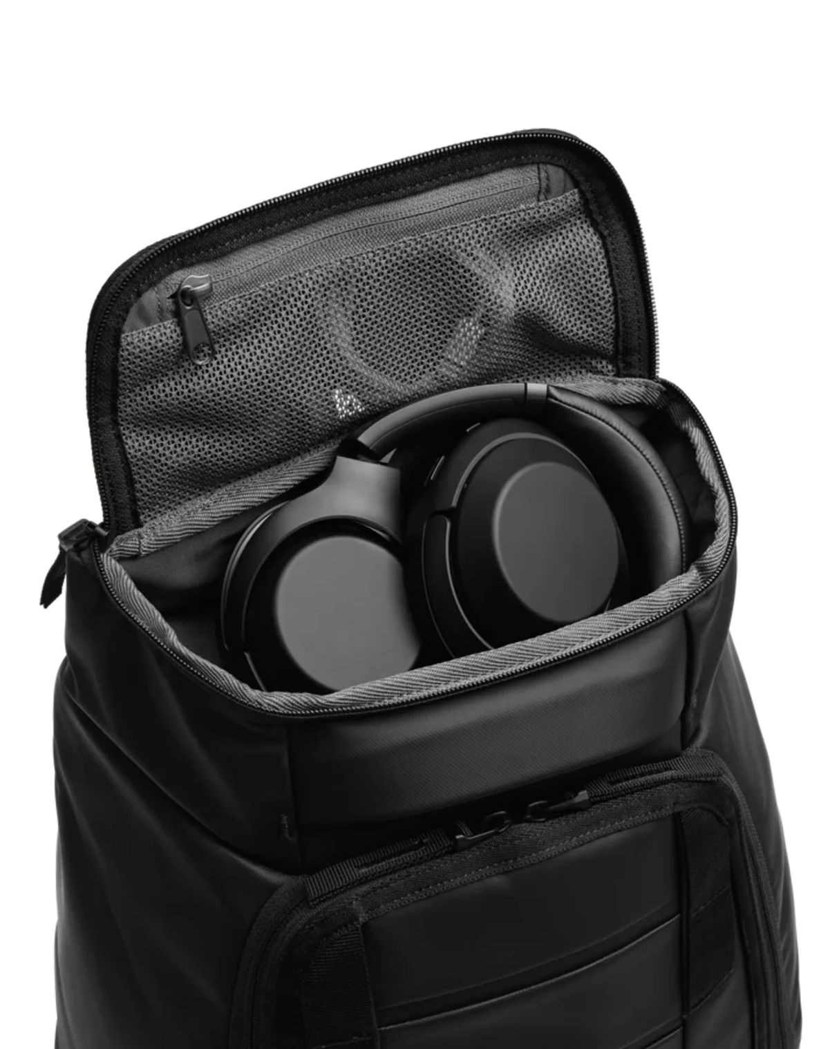 Db<br>Hugger Backpack 20L