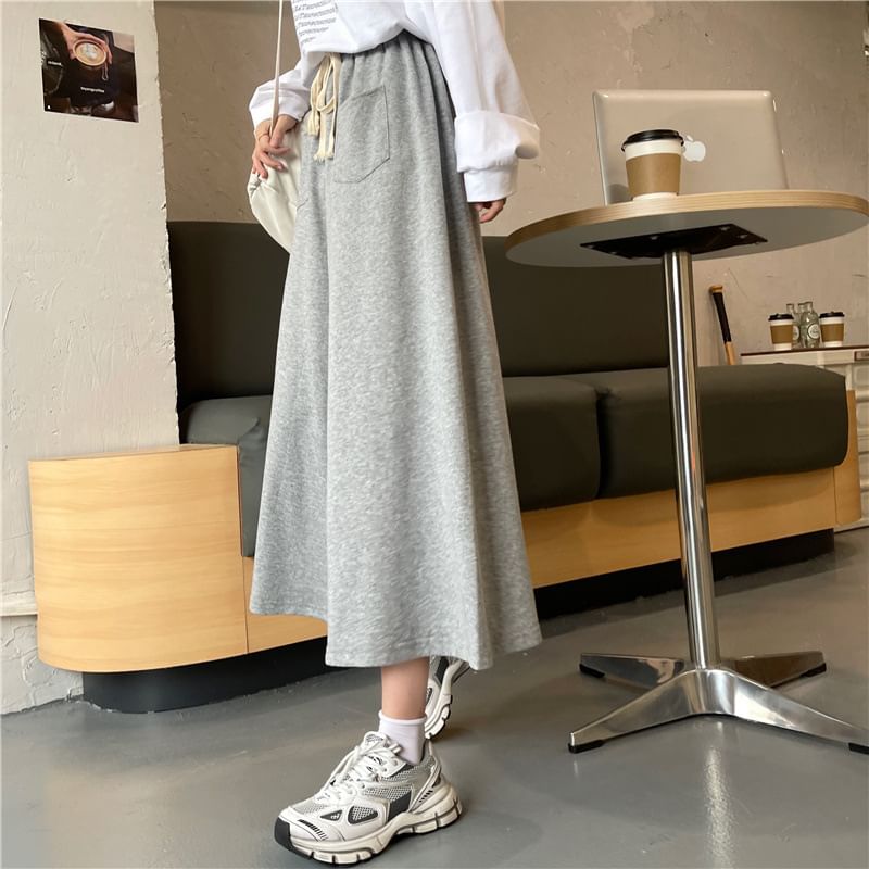 Sisyphi - Capri-broek met trekkoord in de taille en wijde pijpen