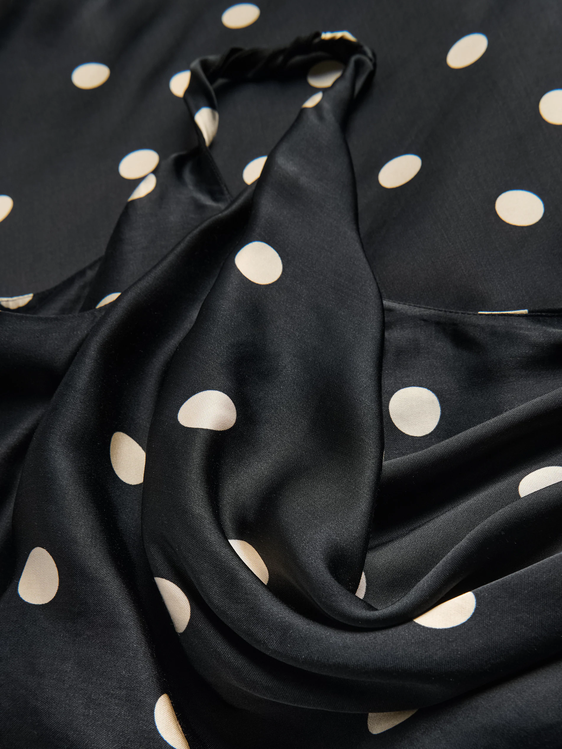 Midikleid mit Punkten