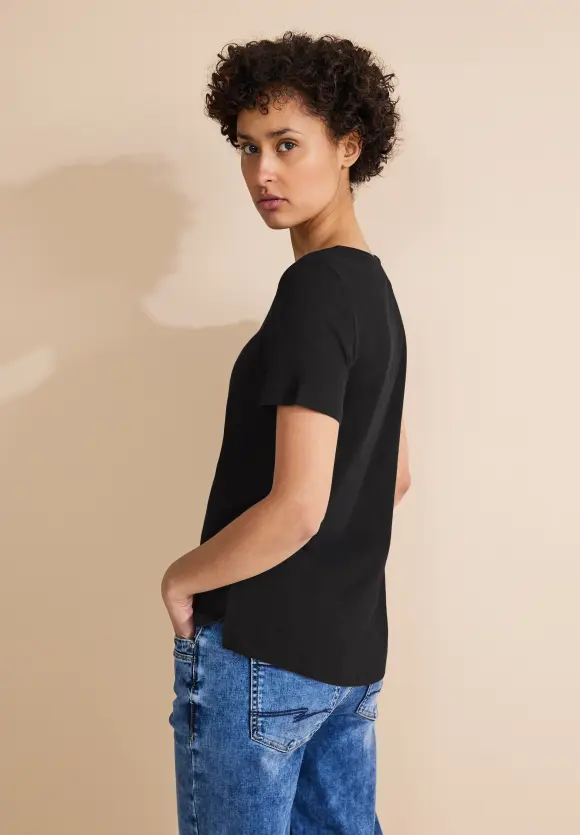 Basic T-Shirt - Black