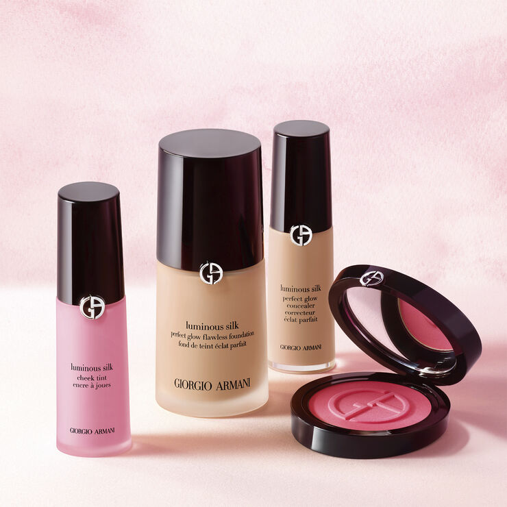 Armani Luminous Silk Foundation