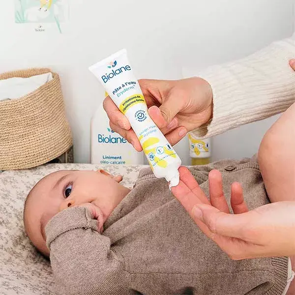 Biolane - Eryderm Pasta à base de água - Bebê - Alivia/Repara - Assaduras - 75ml