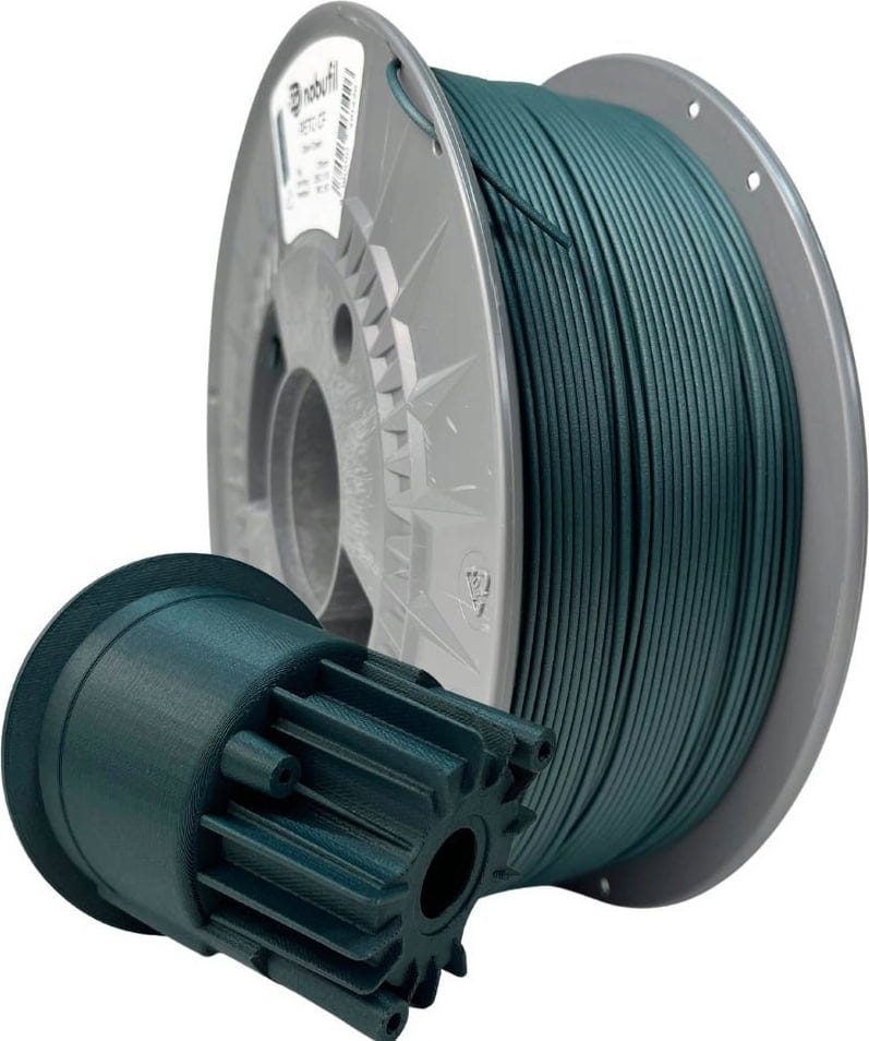 Nobufil  PETG CF Dark Green, 1,75 mm / 1000 g    Mit Kohlenstofffasern verstärktes PETG Filament aus recycelten Industrieabfällen