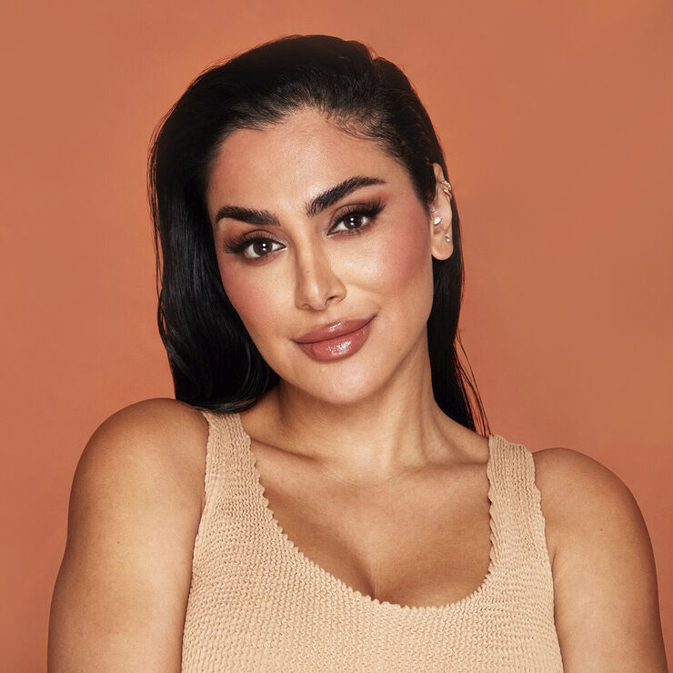 Huda Beauty Glowish - Blush Powder