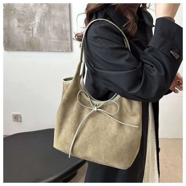 Kleevelind - Tote Bag van imitatiesuède met strik