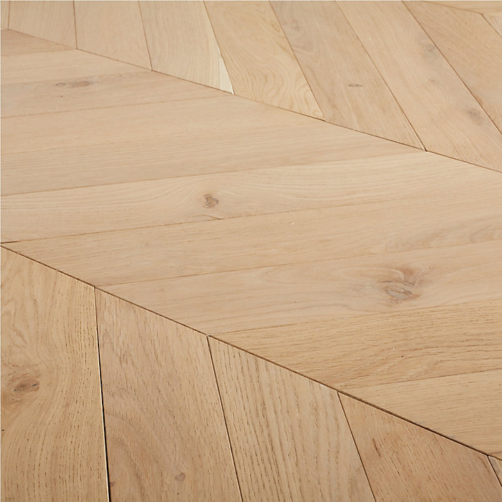 Parquet contrecollé à coller point de hongrie en chêne GoodHome Eslov finition vernis mat coloris naturel L.54 x l.9 x ép.1,4 cm